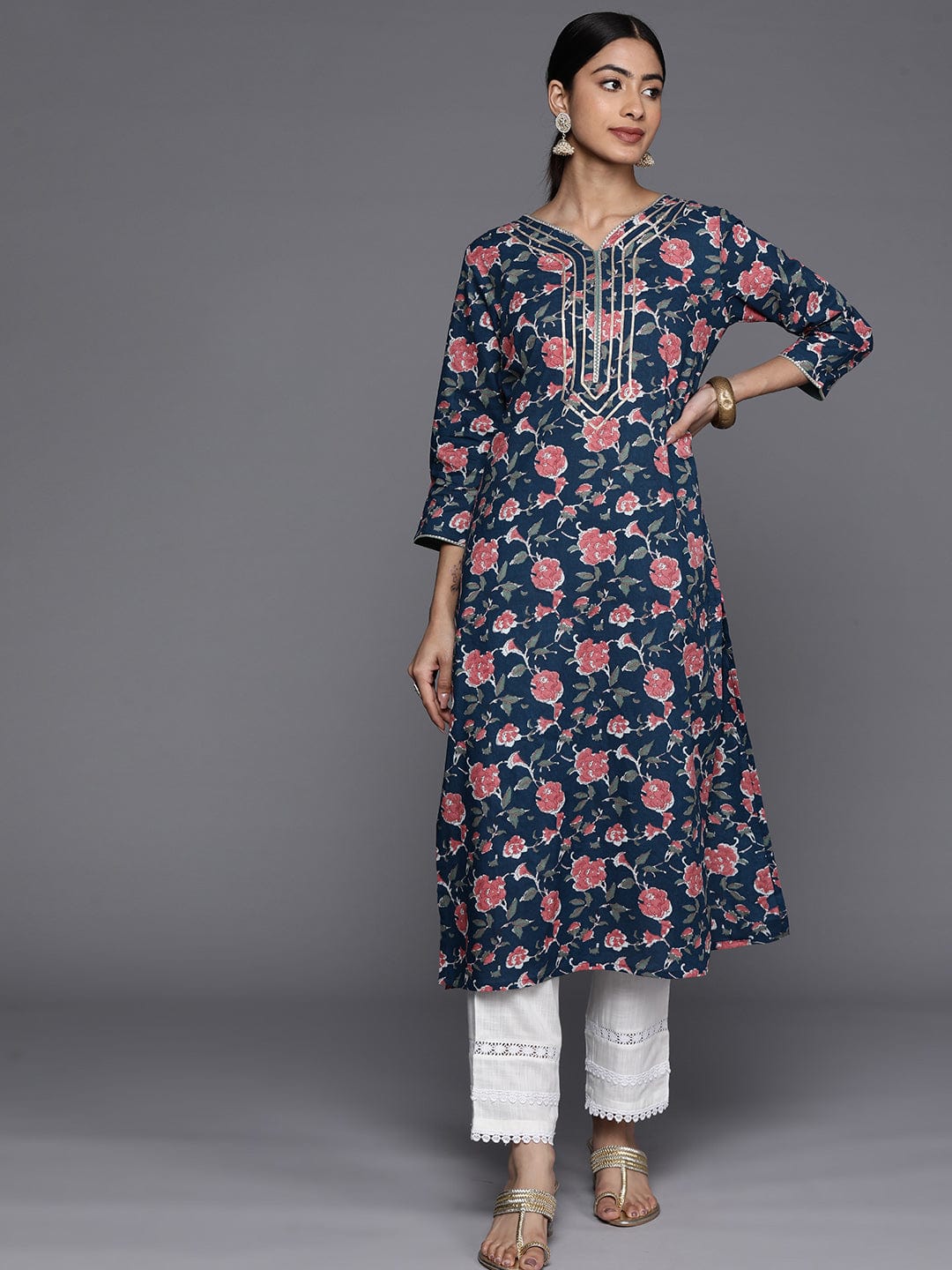 Buy Varanga Women Black & Pink Embroidered Kurta With Palazzos - Kurta Sets  for Women | Beautiful dresses, Salwar suits party wear, Fashion